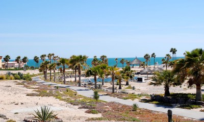Walking route from Casa Blanca toward Sandy Beach